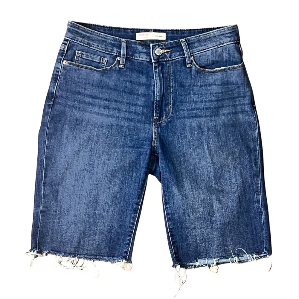 Signature by Levi Strauss Mid Rise Bermuda Stretch Jean Shorts – Size 28